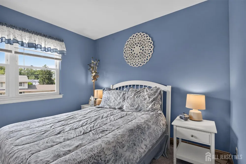 4 Windsor Road Howell, NJ 07731