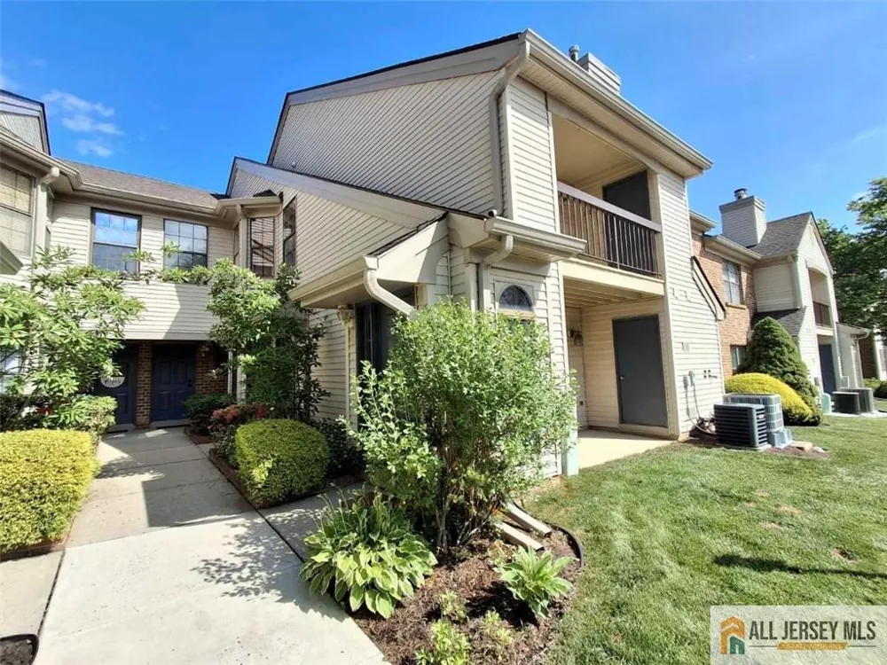 510 Sunshine Court Sayreville, NJ 08859