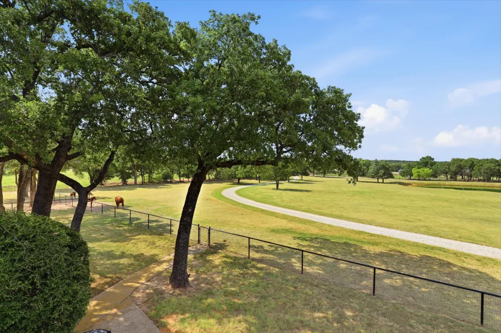 12 County Road 2114 Gainesville, TX 76240