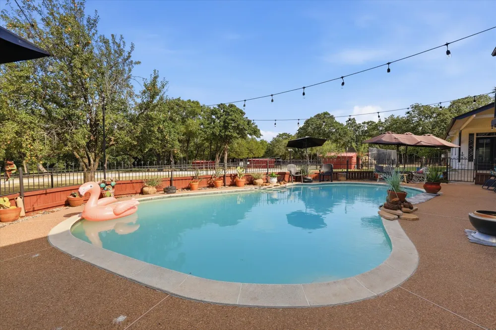 12 County Road 2114 Gainesville, TX 76240
