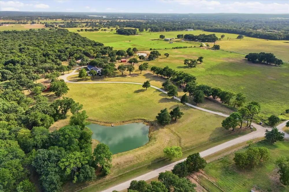 12 County Road 2114 Gainesville, TX 76240