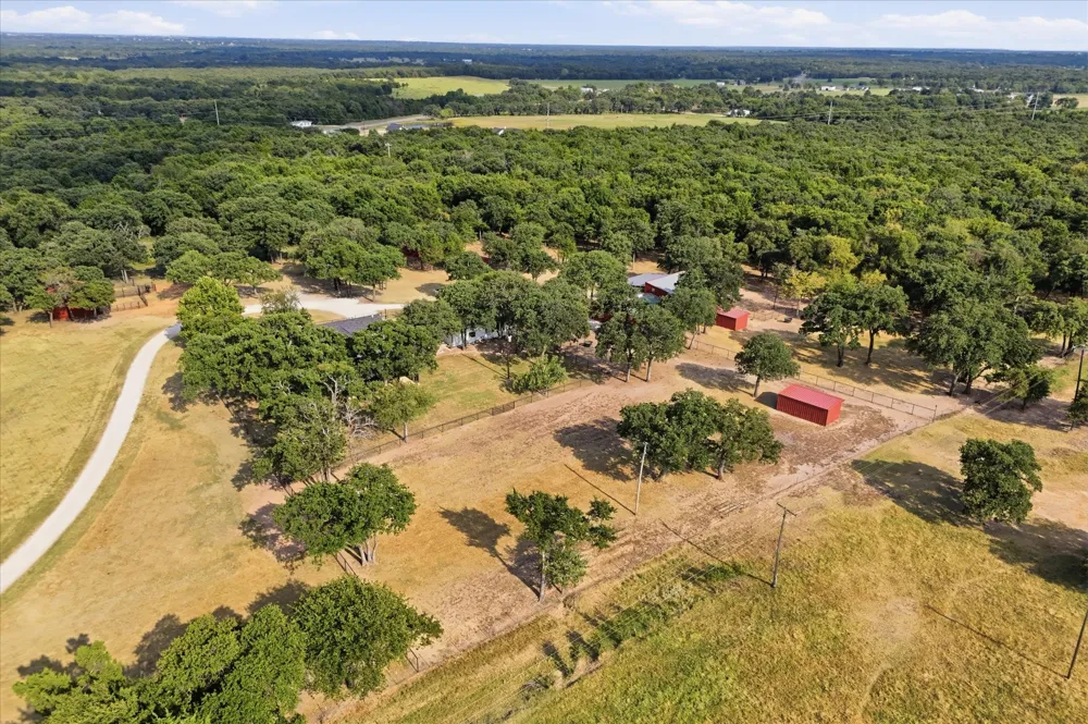 12 County Road 2114 Gainesville, TX 76240