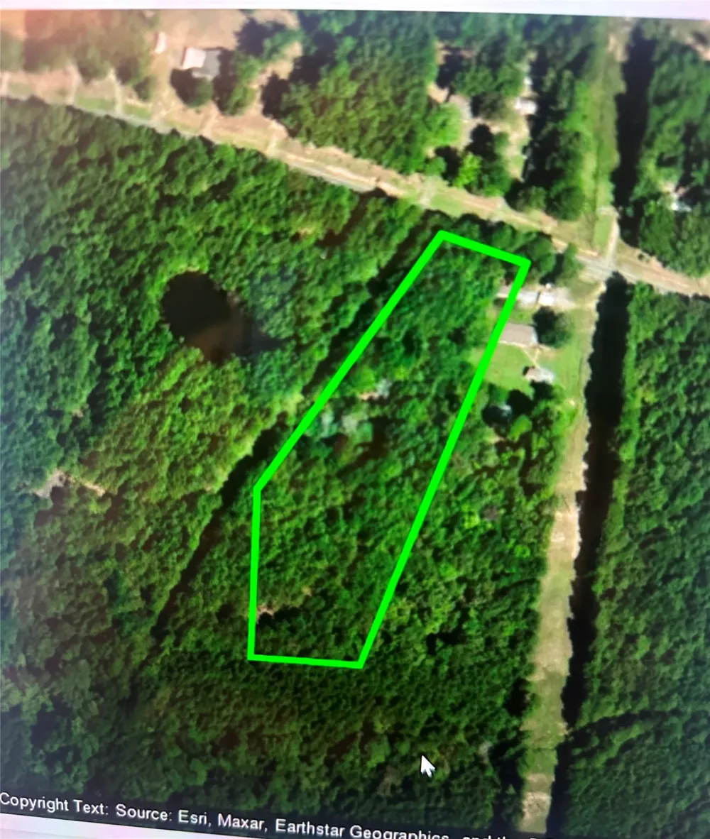 9639 Mooringsport Latex Rd Mooringsport, LA 71060