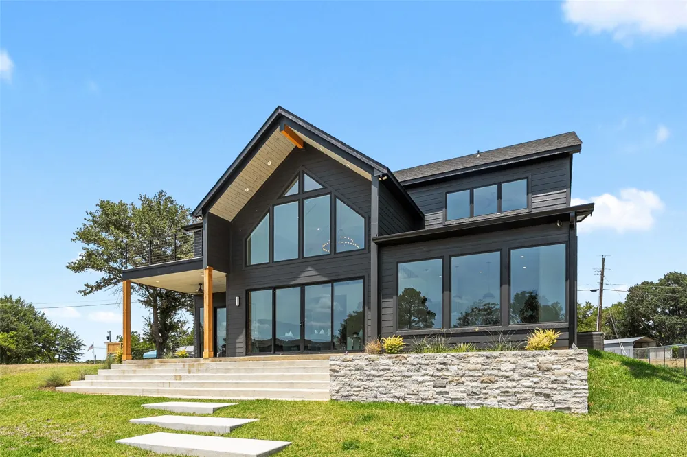 219 Autumn Wood Trail Gun Barrel City, TX 75156