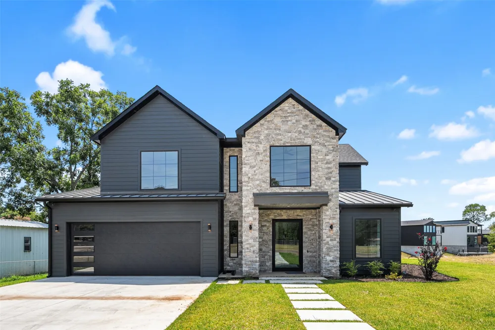 219 Autumn Wood Trail Gun Barrel City, TX 75156