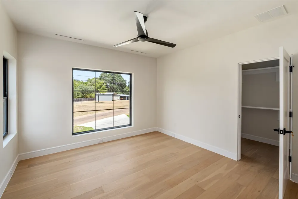 219 Autumn Wood Trail Gun Barrel City, TX 75156