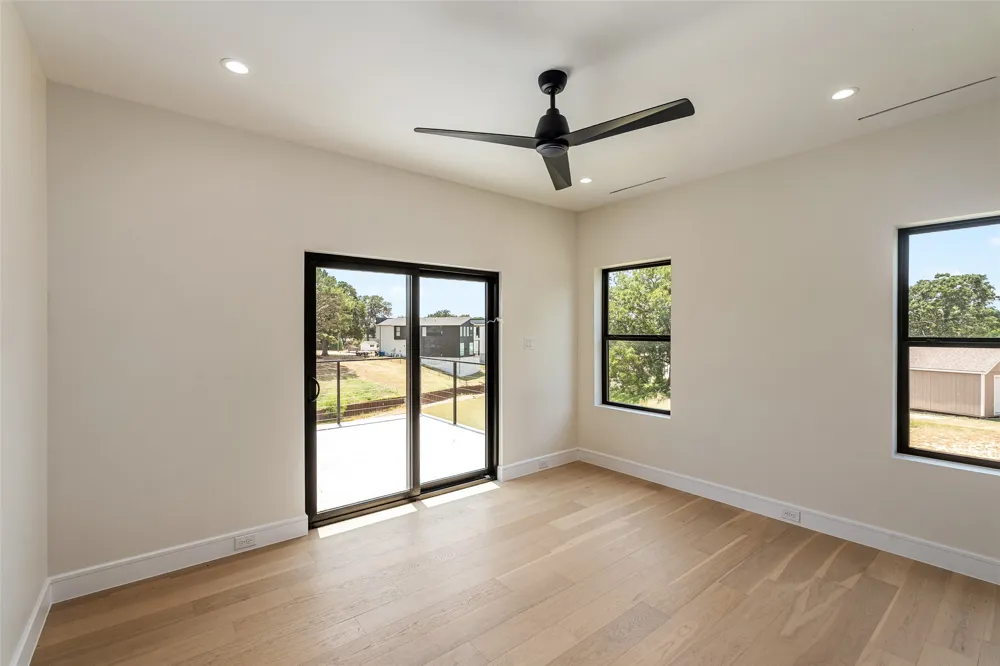 219 Autumn Wood Trail Gun Barrel City, TX 75156