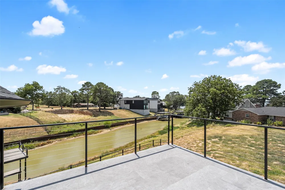 219 Autumn Wood Trail Gun Barrel City, TX 75156