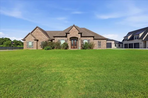160 Colonial Estates Drive