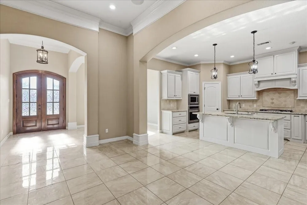 160 Colonial Estates Drive Bridge City, TX 77611