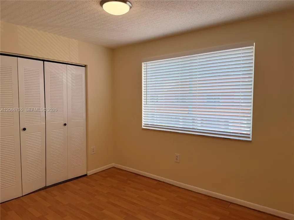 8019 Lake Dr #202 Doral, FL 33166