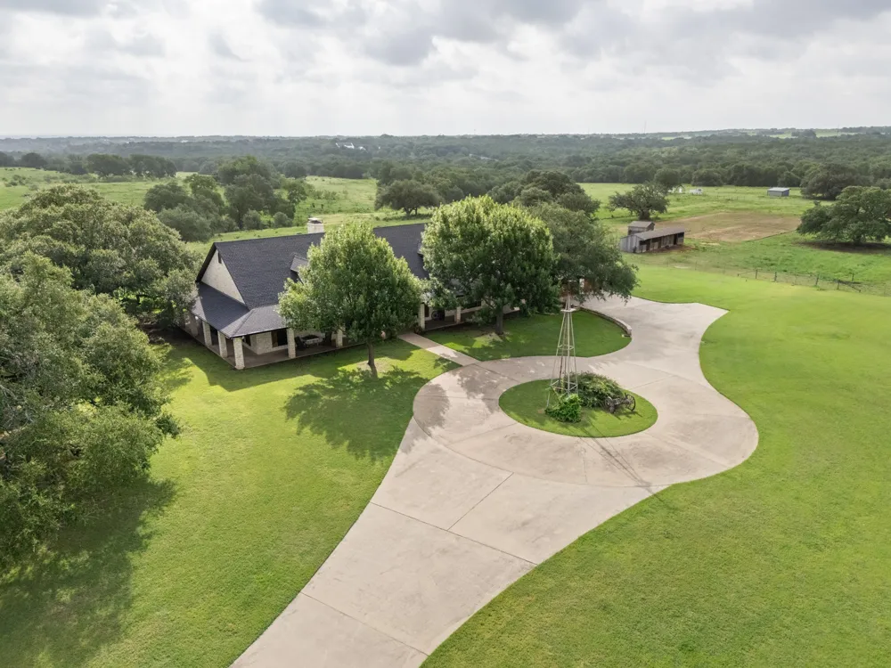 3648 Talbert Ranch Road China Spring, TX 76633