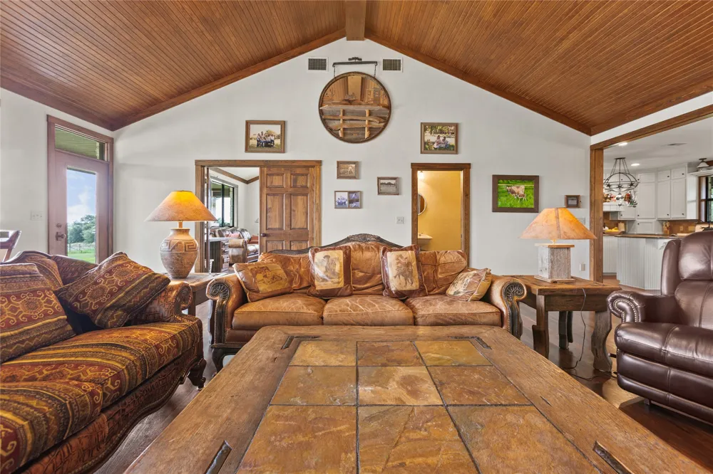 3648 Talbert Ranch Road China Spring, TX 76633