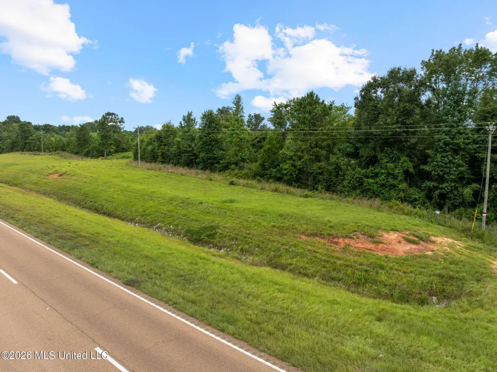 4 Hwy 84 Collins, MS 39428