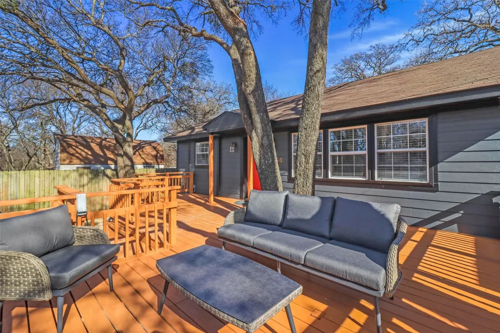 5660 Dorothy Little Elm, TX 75068