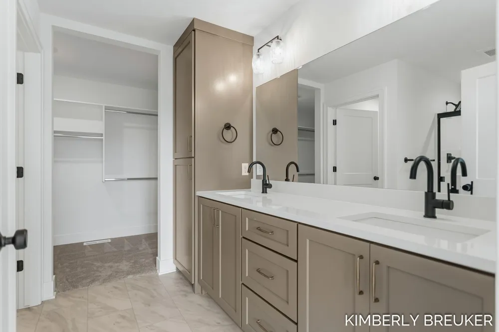 6268 Roman Road Allendale, MI 49401