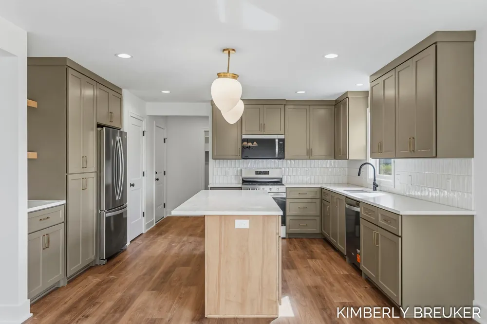 6268 Roman Road Allendale, MI 49401