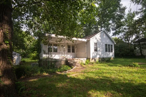 143 Hillcrest Dr