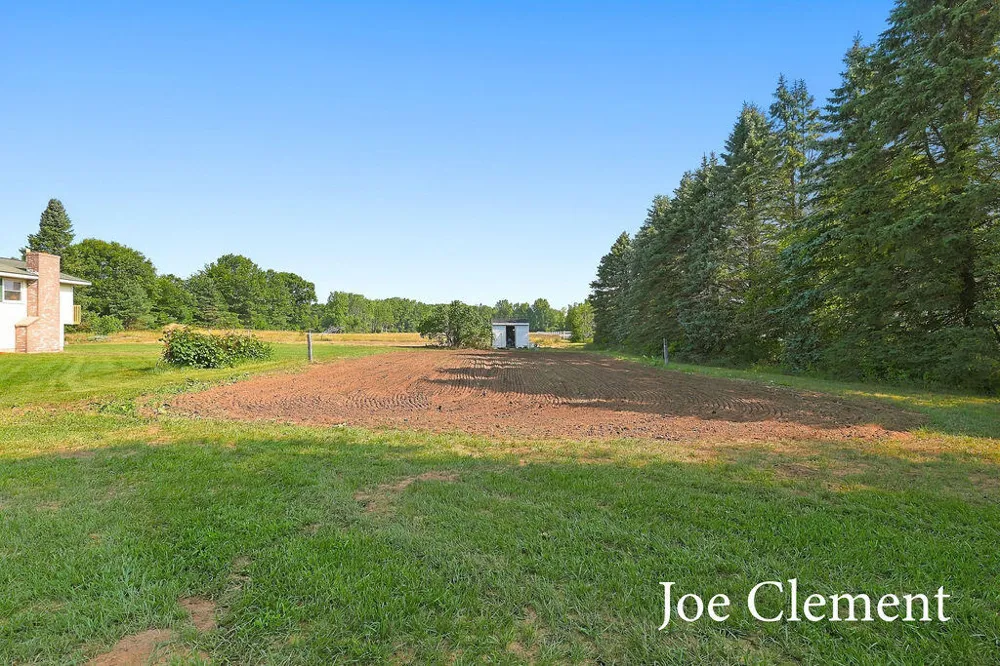 2283 19 Mile Road NW Tyrone Township, MI 49330