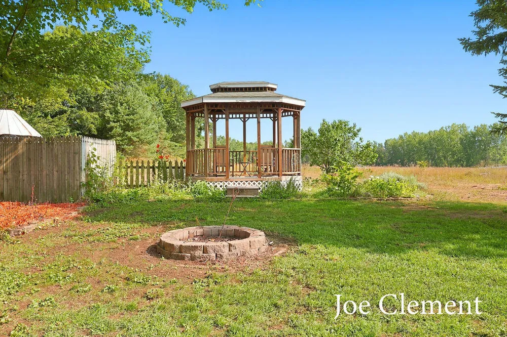 2283 19 Mile Road NW Tyrone Township, MI 49330
