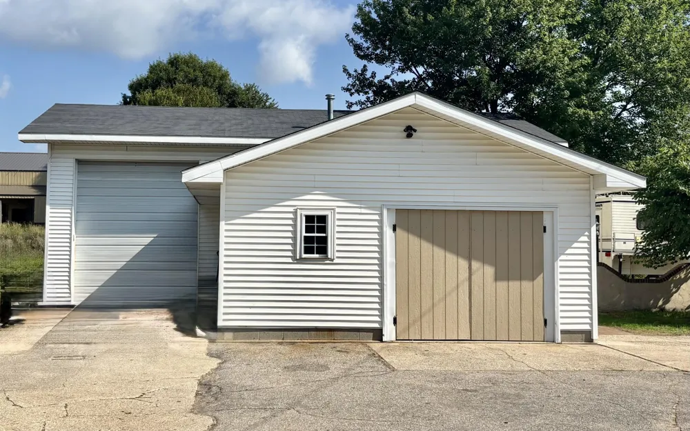 2283 19 Mile Road NW Tyrone Township, MI 49330