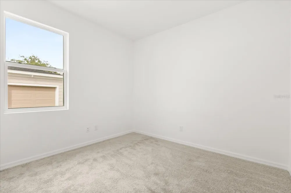 817 S LOCUST AVENUE Sanford, FL 32771