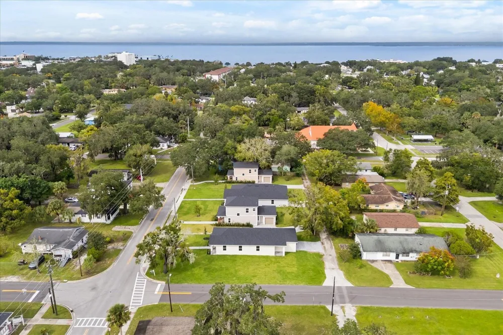 817 S LOCUST AVENUE Sanford, FL 32771