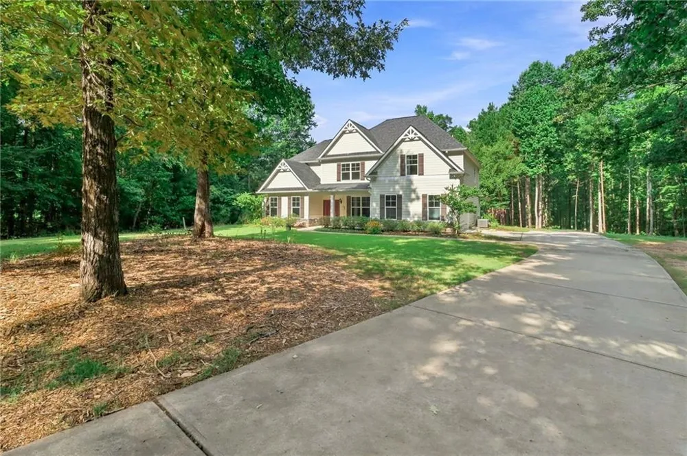 48 Cureton Lane Moreland, GA 30259