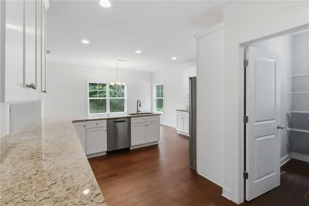 48 Cureton Lane Moreland, GA 30259