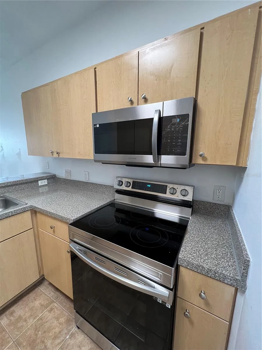 1205 S BEACH CIRCLE Kissimmee, FL 34746