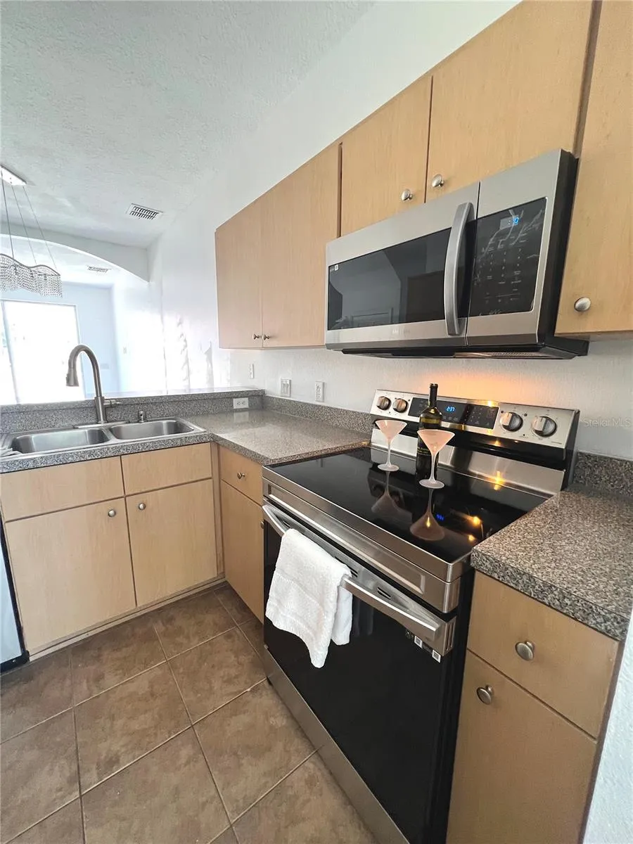 1205 S BEACH CIRCLE Kissimmee, FL 34746