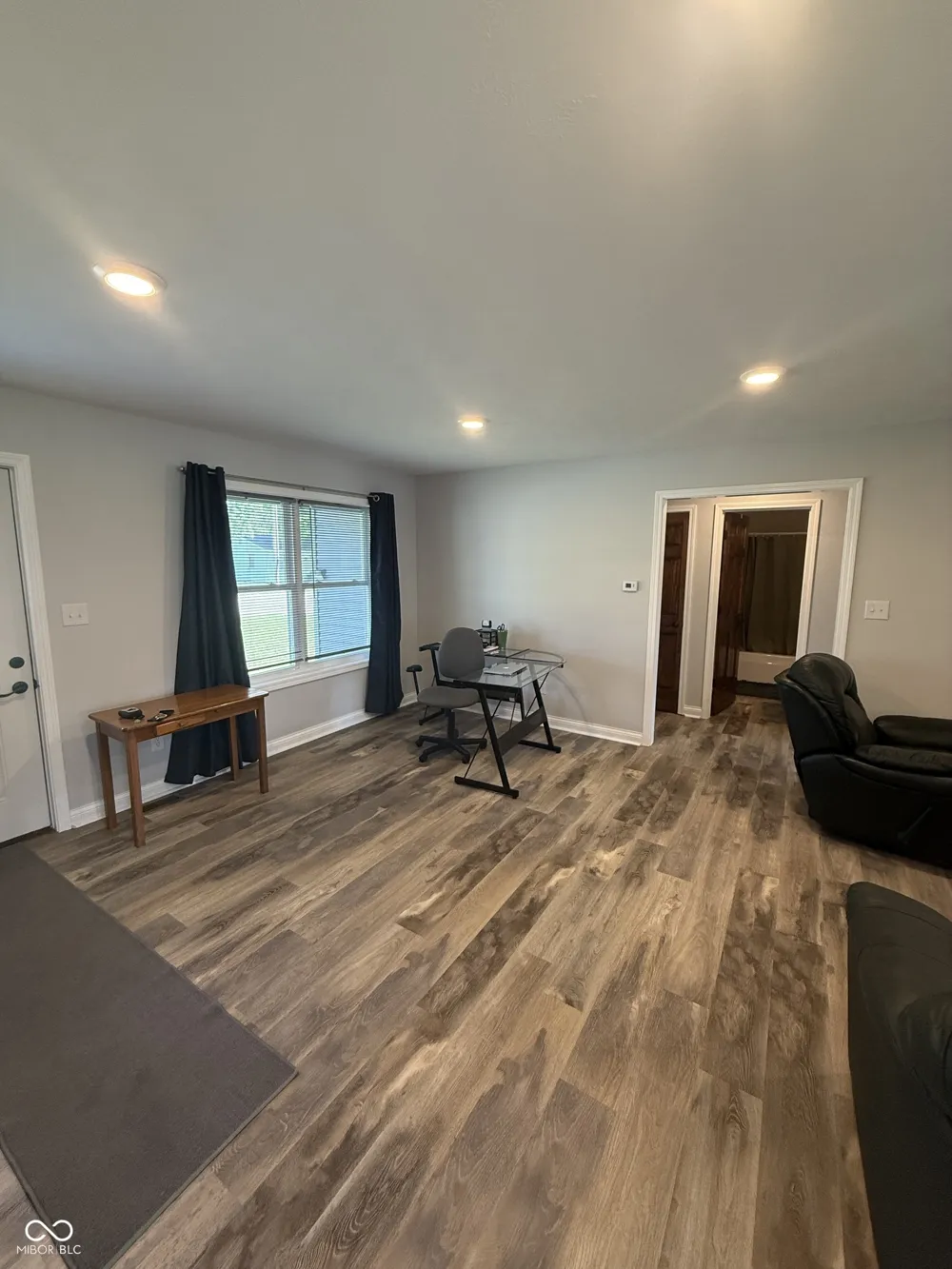 118 Liberty Veedersburg, IN 47987
