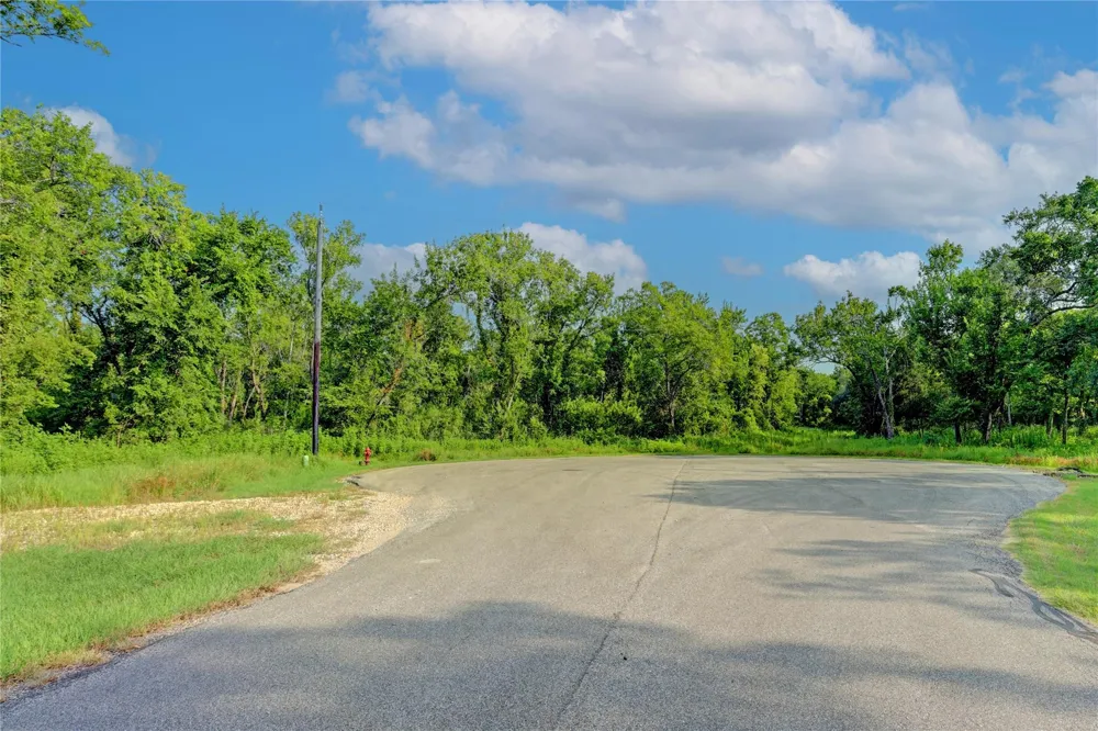 33727 Blue Marlin Drive Richwood, TX 77515