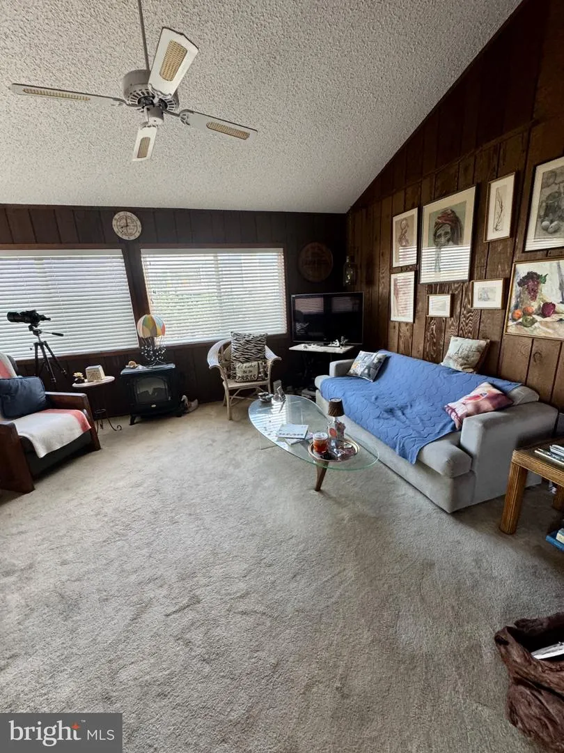 2404 BAYVIEW AVENUE Barnegat Light, NJ 08006