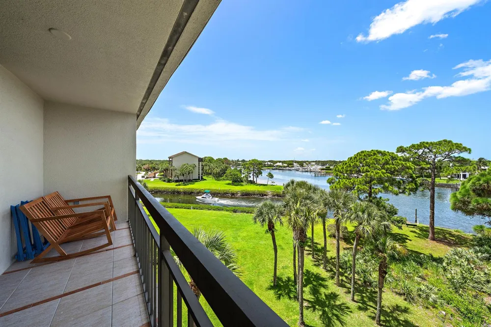 2201 Marina Isle Way #506 Jupiter, FL 33477