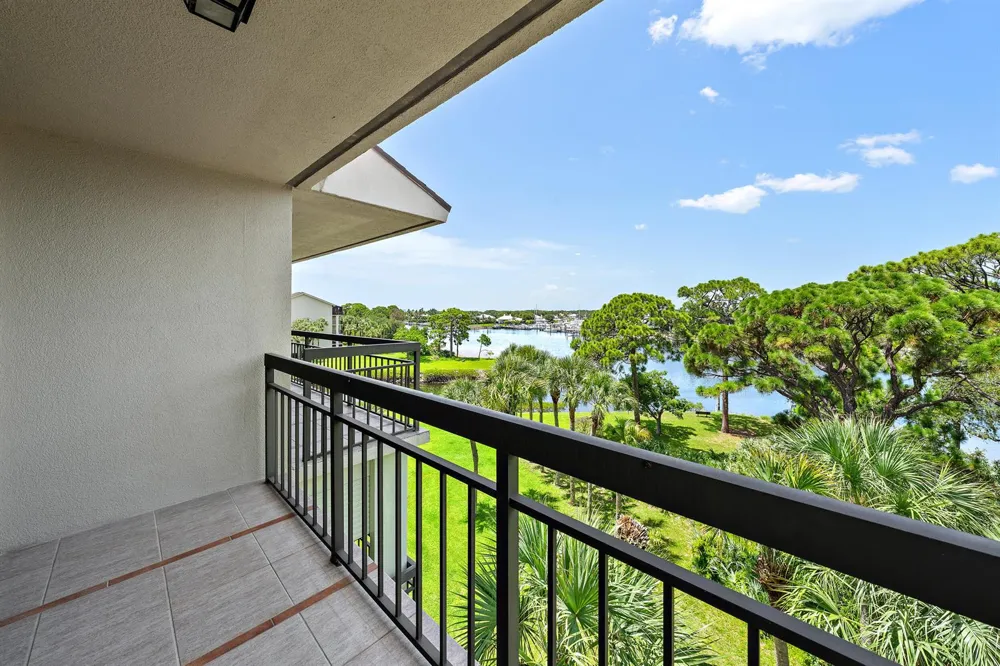 2201 Marina Isle Way #506 Jupiter, FL 33477