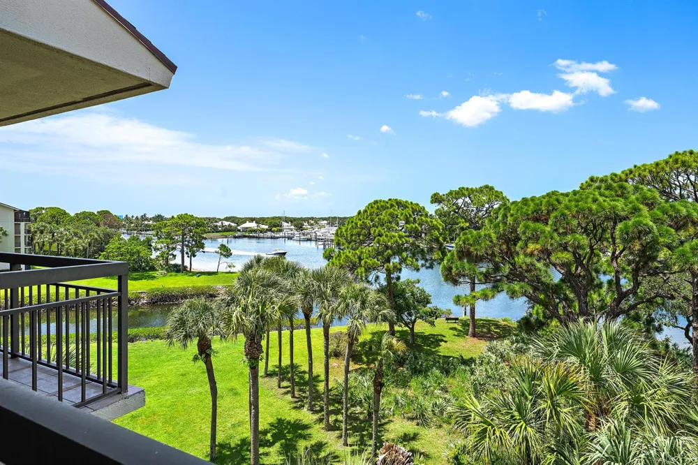 2201 Marina Isle Way #506 Jupiter, FL 33477