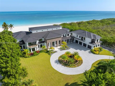 2405 Coco Plum Dr