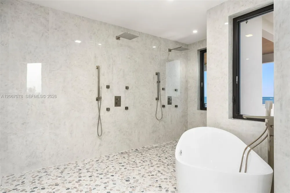 2405 Coco Plum Dr Marathon, FL 33050