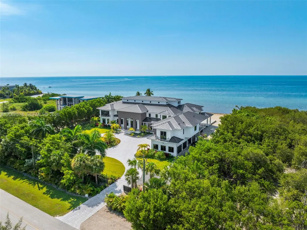 2405 Coco Plum Dr Marathon, FL 33050