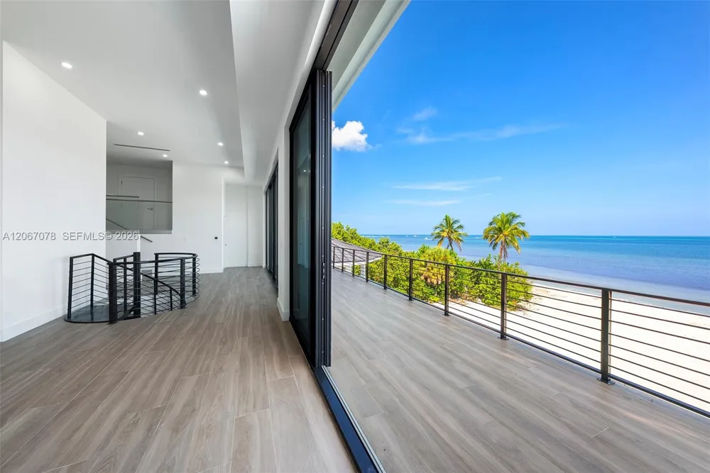 2405 Coco Plum Dr Marathon, FL 33050