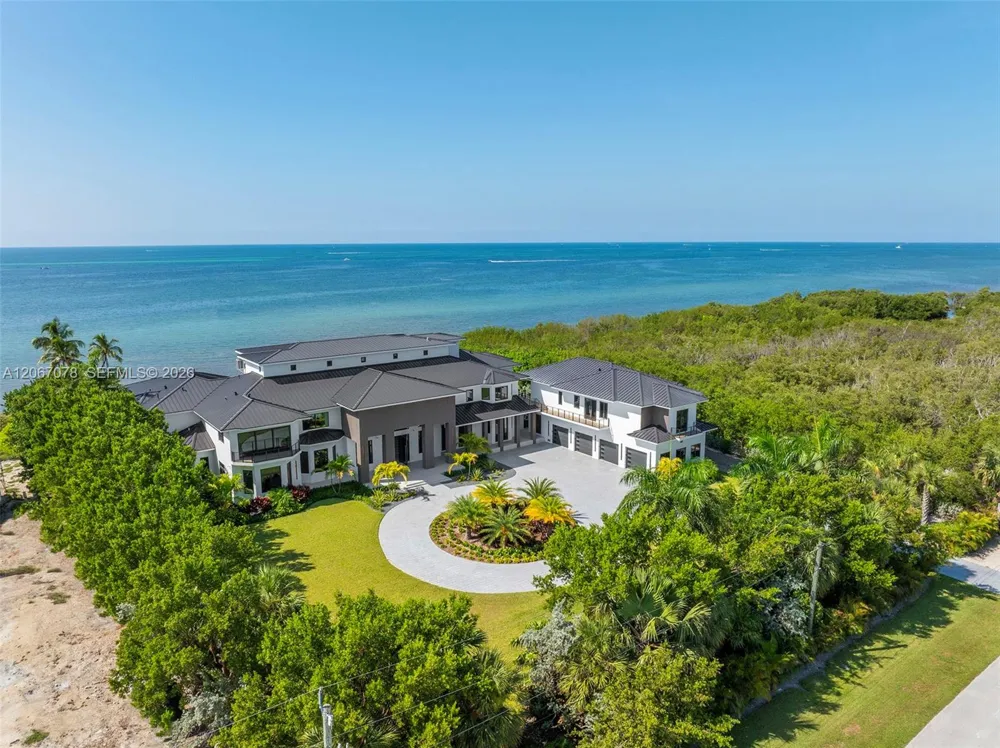 2405 Coco Plum Dr Marathon, FL 33050