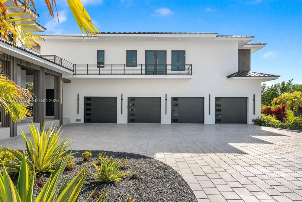 2405 Coco Plum Dr Marathon, FL 33050