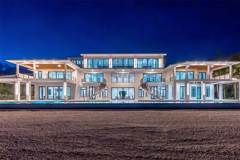 2405 Coco Plum Dr Marathon, FL 33050