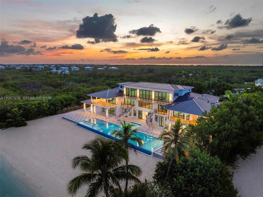 2405 Coco Plum Dr Marathon, FL 33050