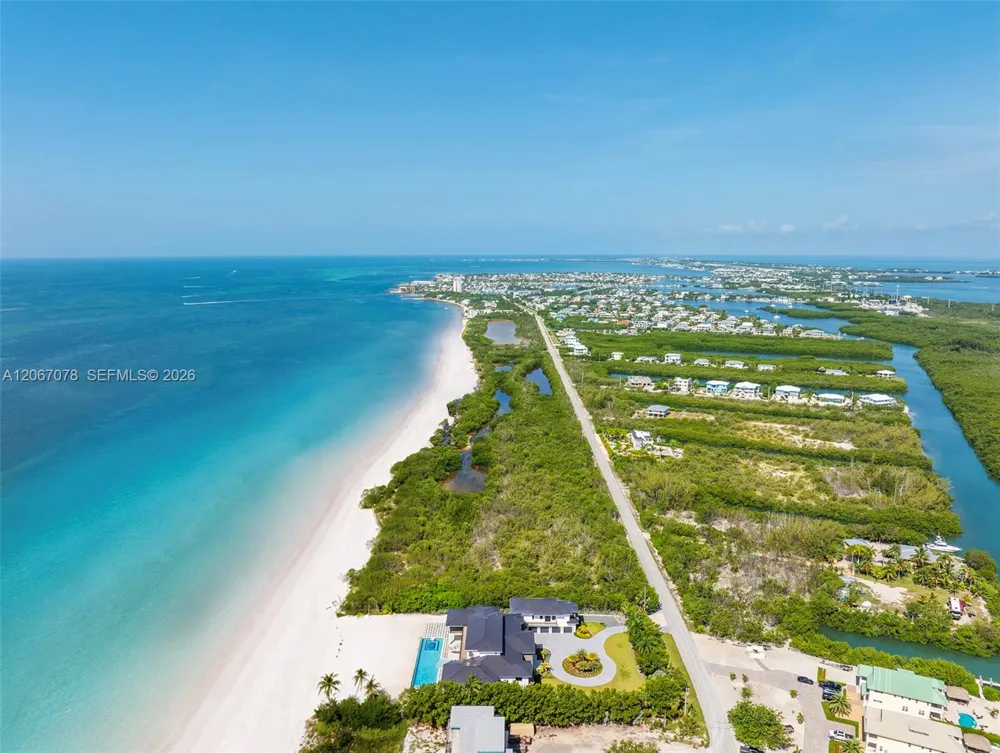 2405 Coco Plum Dr Marathon, FL 33050