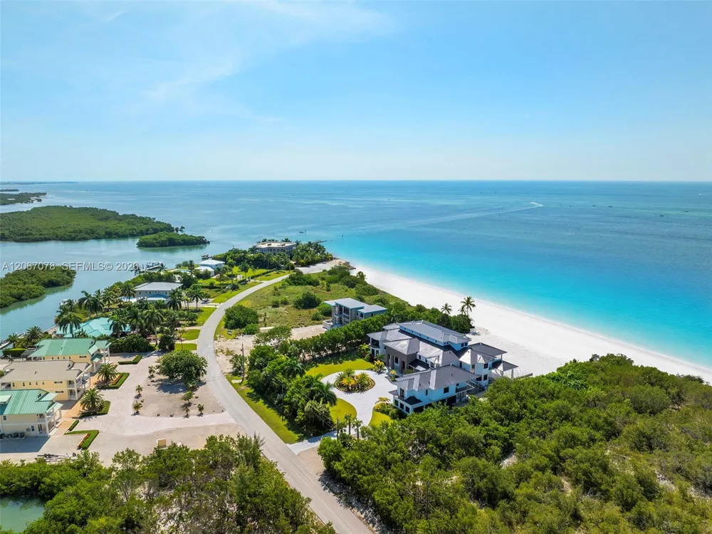 2405 Coco Plum Dr Marathon, FL 33050