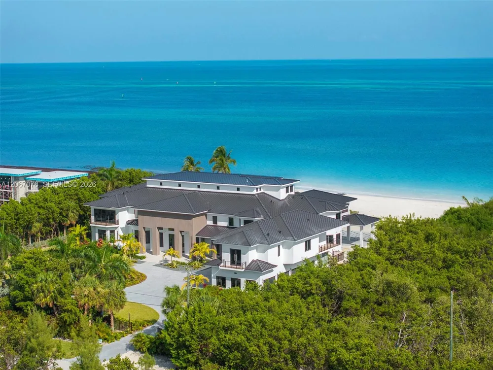 2405 Coco Plum Dr Marathon, FL 33050