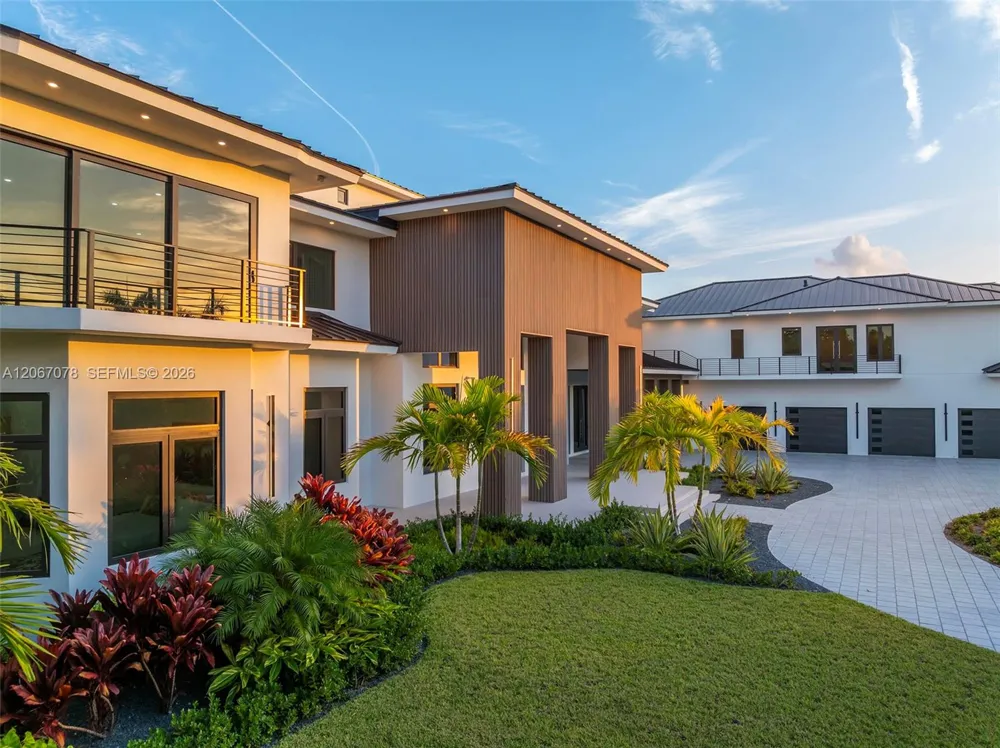 2405 Coco Plum Dr Marathon, FL 33050