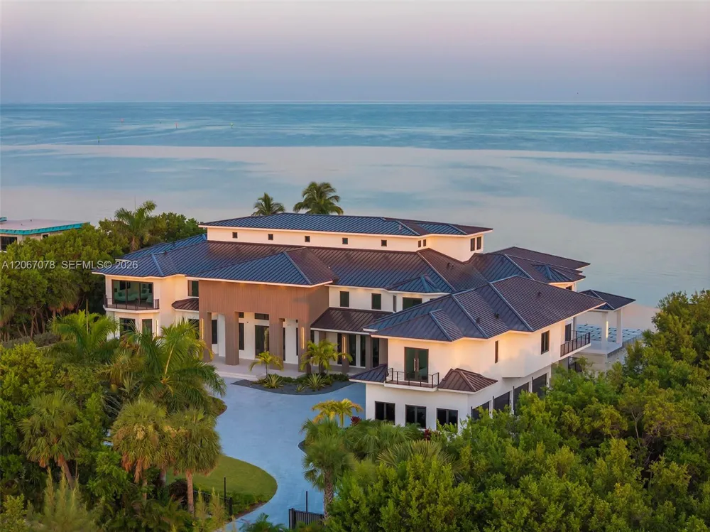 2405 Coco Plum Dr Marathon, FL 33050
